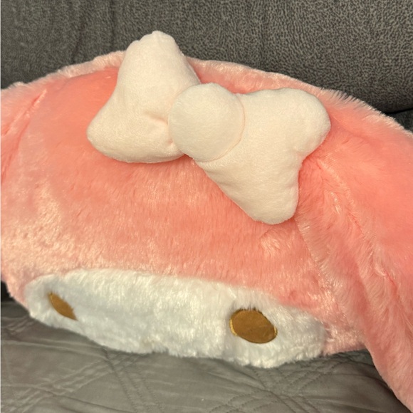 Fuzzy My Melody Pillow (Large) - Picture 3 of 5